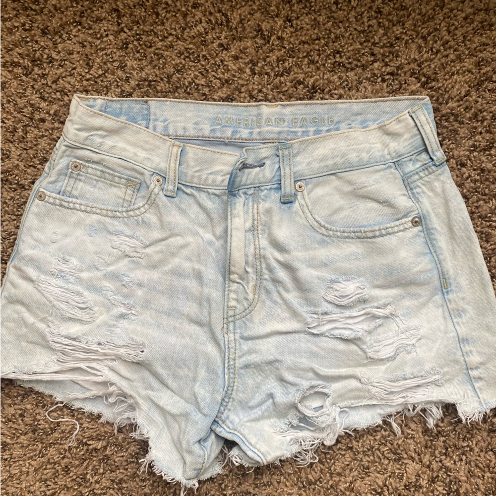 American Eagle light wash high wasted denim shorts